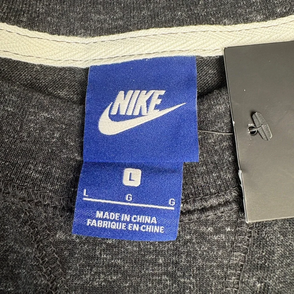 Nike sportswear gym